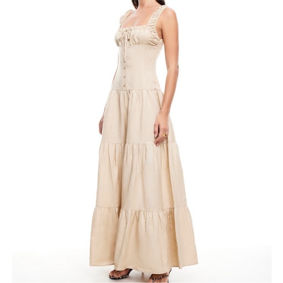 Lioness | Heart-Shaped‎ Maxi Dress - Picture 2 of 6